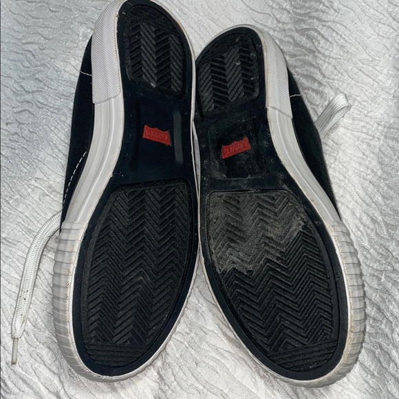 Levi's  Sneakers women size 7 - Picture 4 of 6